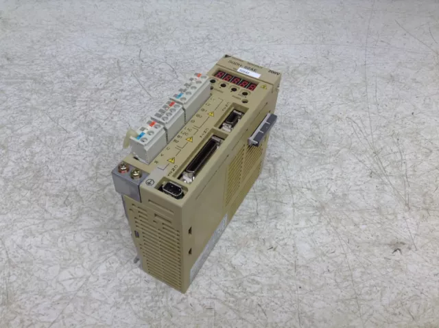 Yaskawa SGDH-02AE Ver 50840 0.2 kW Servopack 200-230 V 1 Phase Input SGDH02AE