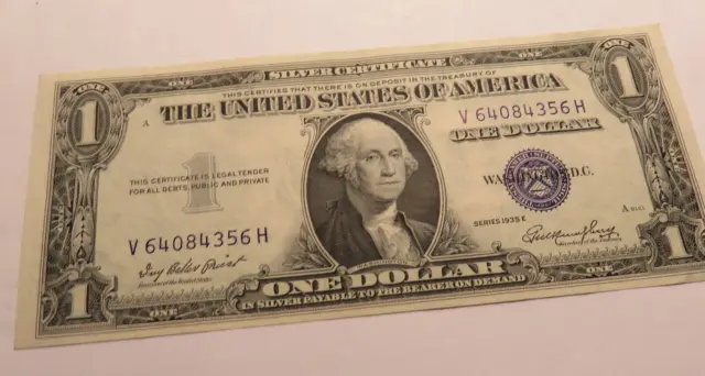 Series 1935 E Blue Seal $1.00 One Dollar Silver Certificate Note  - CRISP
