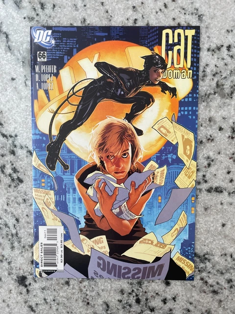Catwoman # 66 NM DC Comic Book Adam Hughes Cover Batman Robin Nightwing CM30