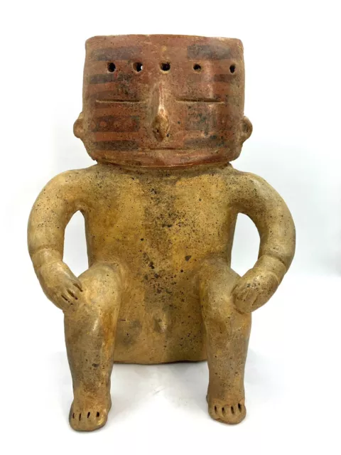 Pre-Columbian Figure Altarpiece Quimbaya Culture