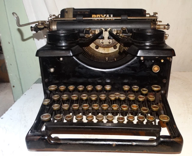 Máquina De Escribir Real De Colección Hecha En Nueva York Ee. Uu., Lados De Vidrio Biselado, Fecha C1920