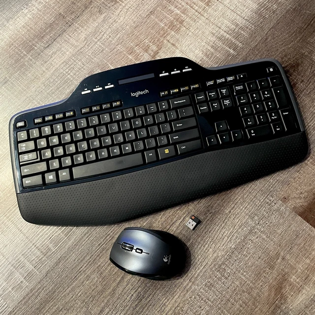 Logitech MK710 Tastiera Wireless - Ricondizionata (SENZA RICEVITORE) - Modello RT6-23343