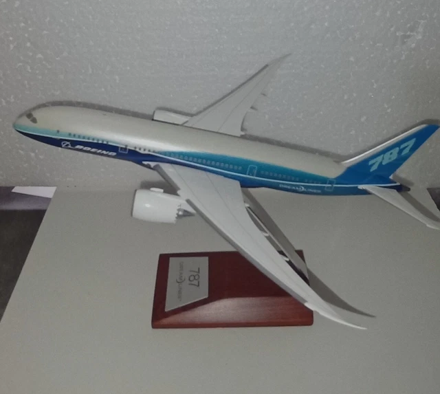Herpa Modèle Avion Boeing 787-9 LOT Polish Airlines 1:200 - Snap-Fit Avec Support Maquette à Assembler Snap-fit Herpa Modèle Avion Boeing 787-9 LOT Polish Airlines 1:200 - Snap-Fit Avec Support Maquette à Assembler Snap-fit