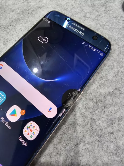 Samsung Galaxy S7 Edge SM-G935F - 32GB - Blue (Unlocked) CRACKED SCREEN