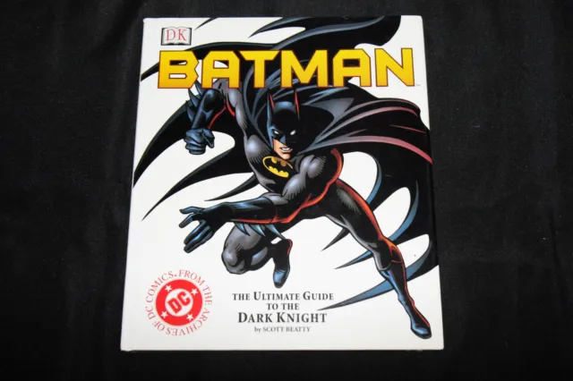 DK/DC BATMAN: THE ULTIMATE GUIDE TO THE DARK KNIGHT! HC/DJ (VF) 1st EDITION 2001