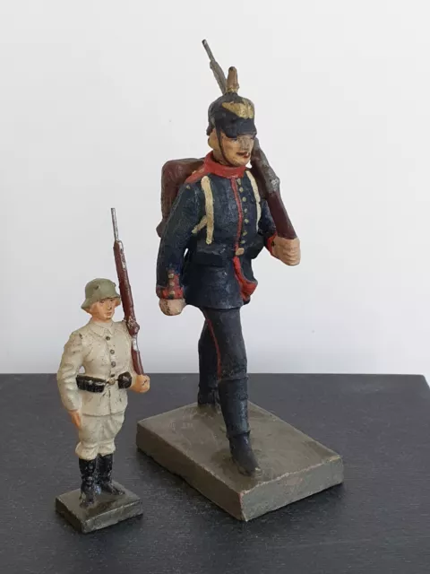 6 ANCIENNES INSIGNES Militaires en Métal Argenté et Laiton des Années