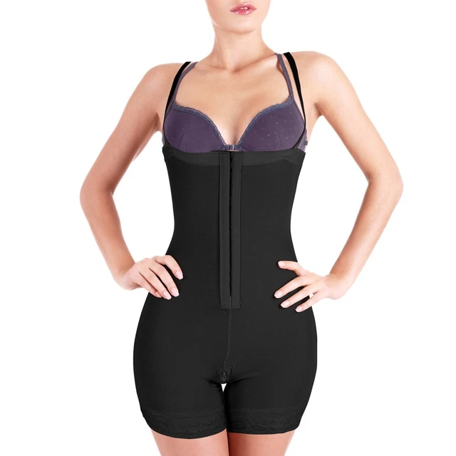 Body aperto in tessuto lucido e pizzo con manette Shaquila | Milena Body aperto in tessuto lucido e pizzo con manette Shaquila | Milena