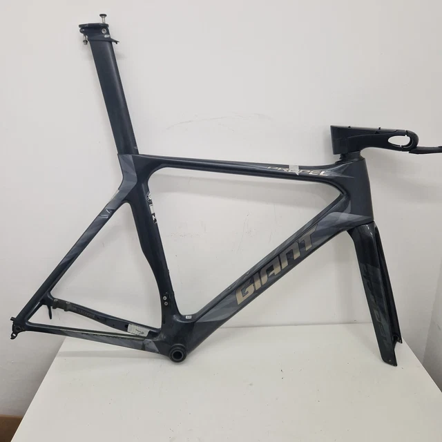 Cadre carbone abimé best sale