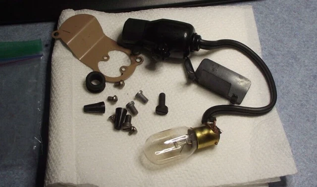Singer Light Assembly VINTAGE SINGER SEWING MACHINE MODEL 301 301A light lamp assembly parts ...