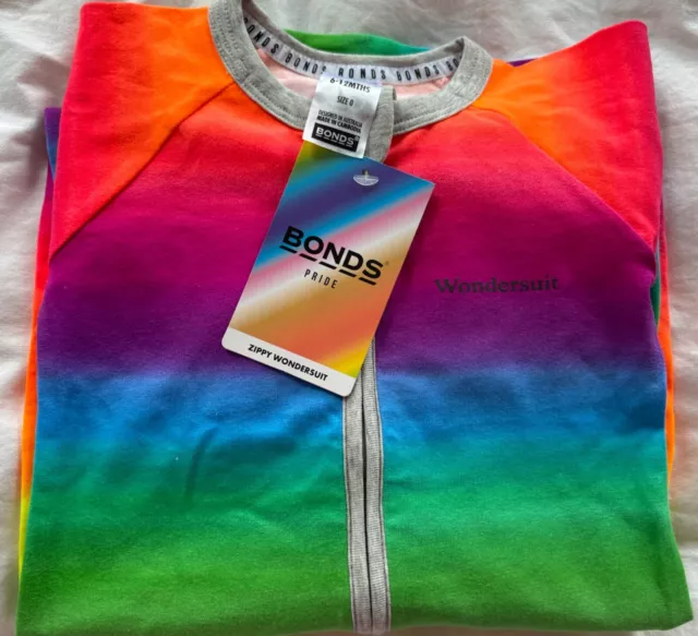 Bonds wondersuit zippy BNWT - perfect gift 6-12 months size 0 Pride Rainbow