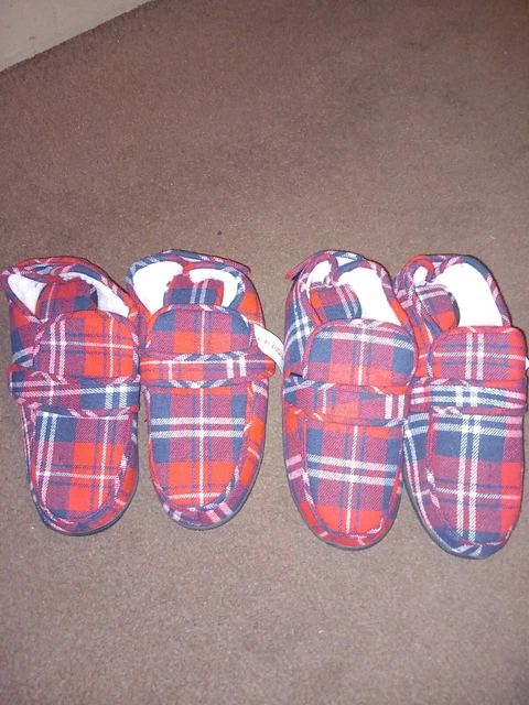 2 pairs of mens Slippers Size XL