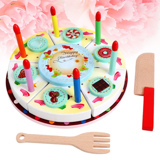 Pastel de cumpleaños juguete para pastel de cocina