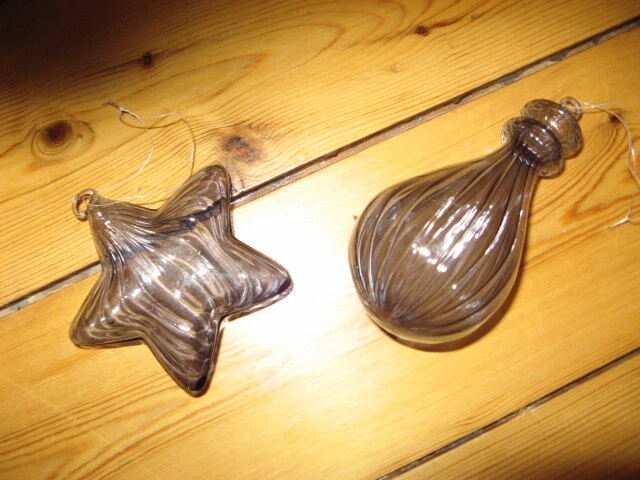 2 x.schöner blauer lichtdurchlässiger Glas-Christbaumschmuck. Tropfen und Stern