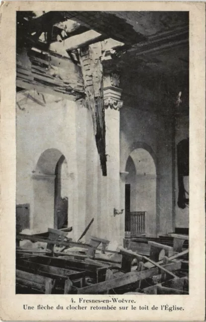CPA FRESNES-en-WOEVRE A Bell Arrow Falling on the Roof (152613)