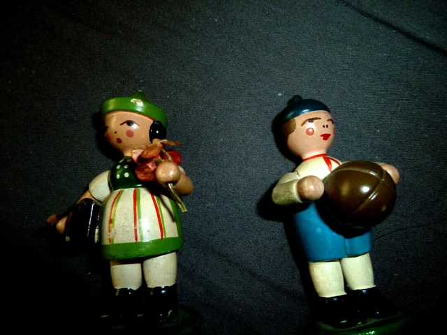 sehr alte Figuren , Schulkinder, Erzgebirge