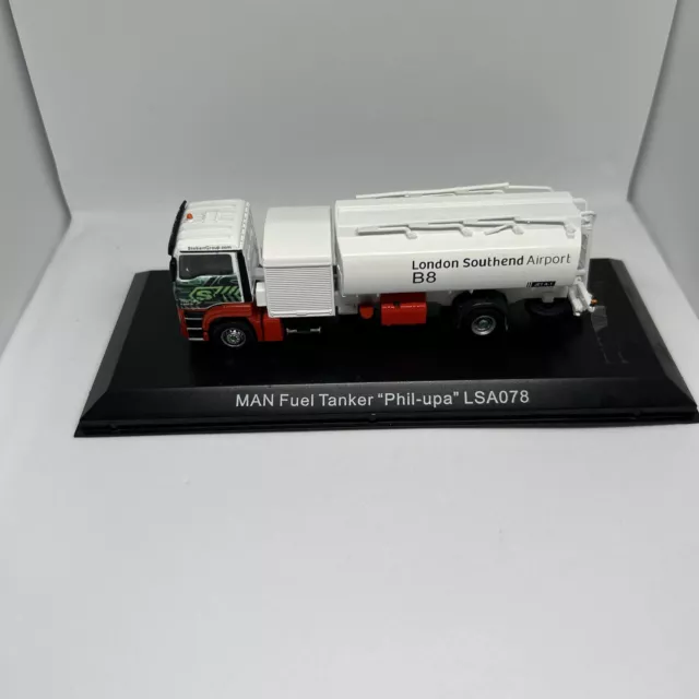 Atlas Editions Eddie Stobart 1/76 MAN Kraftstofftanker ""Phil-Upa"" Southend LSA078