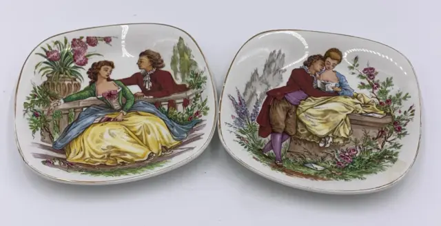 Staffordshire - Pair of Decorative Plates With Marquises Gallant Scene