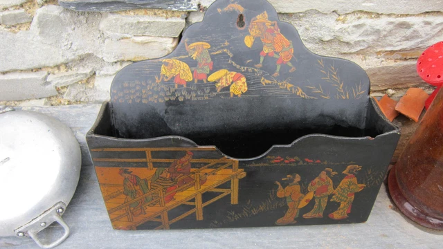 Beau Porte-lettre En Bois Laqué Décor Japonais - Fin XIXème