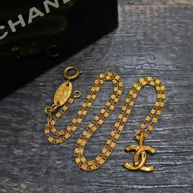 CHANEL Gold Plated CC Logos Charm Vintage Chain Necklace Pendant #288c  Rise-on