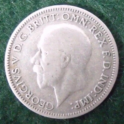 1935 GEORGE V SILVER SIXPENCE  ( 50% Silver )  British 6d Coin.   229