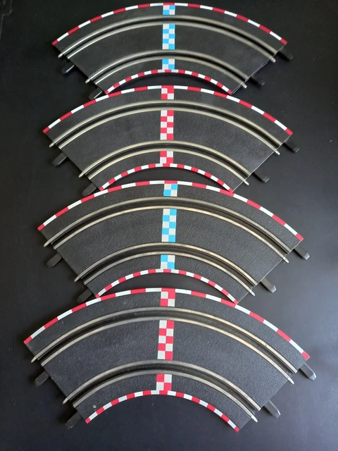 4 rails courbes sérigraphiés pour circuit de voitures électrique  CARRERA GO