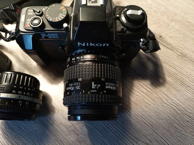 Camera Nikon F 301