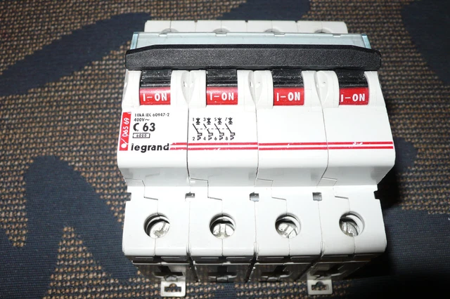 Pompa Iniezione Originale Bosch 0460494467 Ve.f Citroën Xsara Peugeot 306 1.9D Pompa Iniezione Originale Bosch 0460494467 Ve.f Citroën Xsara Peugeot 306 1.9D
