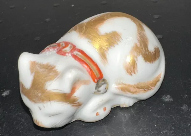 Vintage Japanese Porcelain Imari Hand Painted Sleeping Cat Figurine Cute!