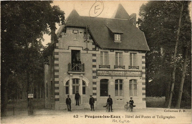 CPA POUGUES-les-EAU Hotel des Postes et Telegraphes (420775)