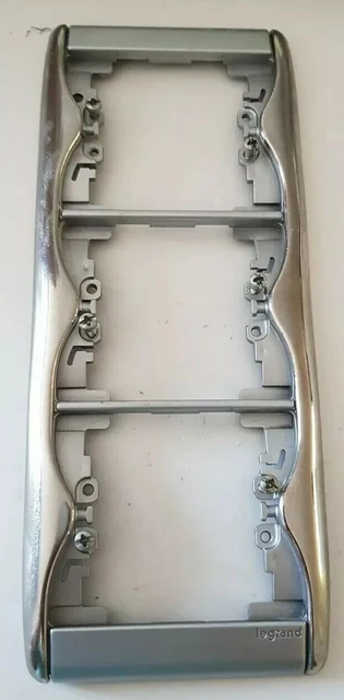 Plaque De Finition Legrand SAGANE Xeliomate Chrome - Modèle 82410 Pour Interrupteur Et Prise - Occasion