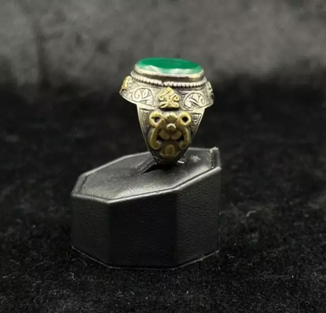 Wonderful Ancient Roman Sold Silver Ring With Old Yemeni Green Aqeeq Agate Stone