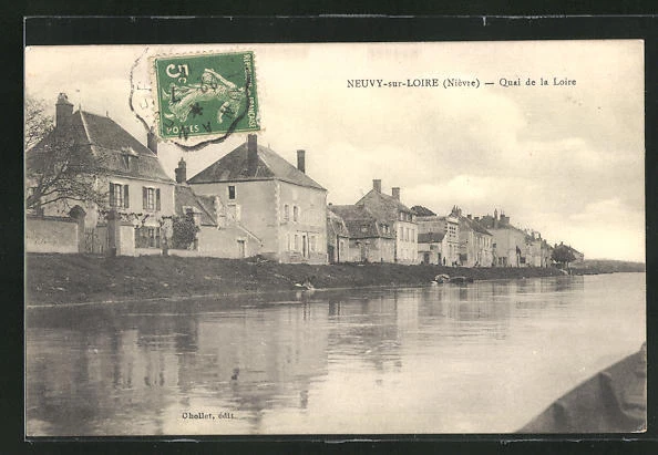 CPA Neuvy-sur-Loire, Quai de la Loire