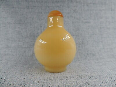 Hand-carved Chinese Yellow Peking Glass Snuff Bottle