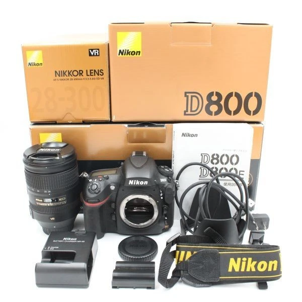 Nikon D800　28-300VRキット 中古)Nikon Nikon D800 28-300 VRレンズキット (3630万画素/SDXC