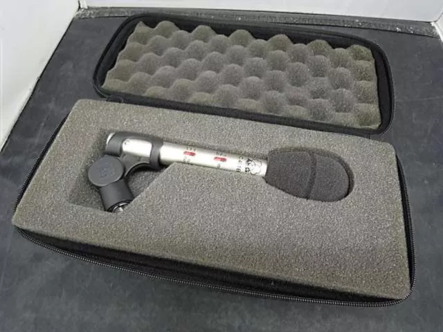 Reference Small Diaphragm Condenser Microphone AKG C451B With Case