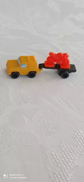 Figurine KINDER ancien MONTABLE