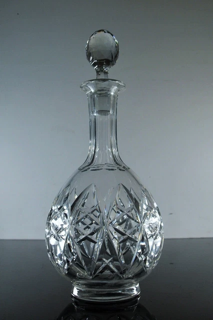 Baccarat - Carafe à vin, modèle Gondole décors grec avant - Catawiki