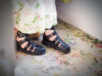 DR. MARTENS SANDALS Geraldo brando 