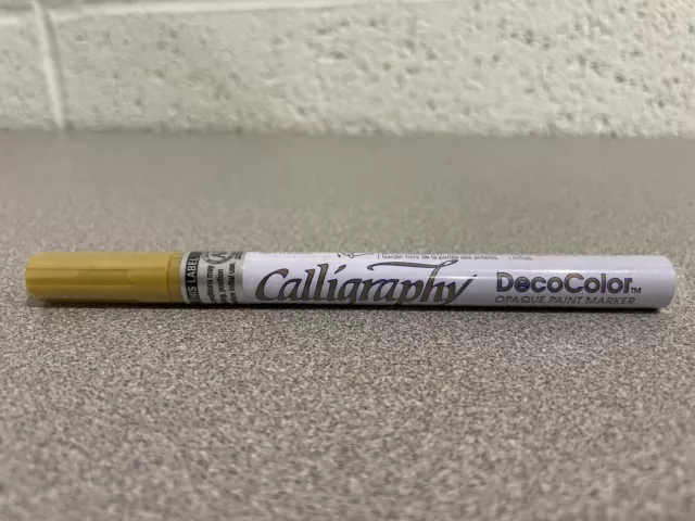 Marvy Uchida Calligraphy DECOColor Opaque Paint Marker Med. Point GOLD 125-S