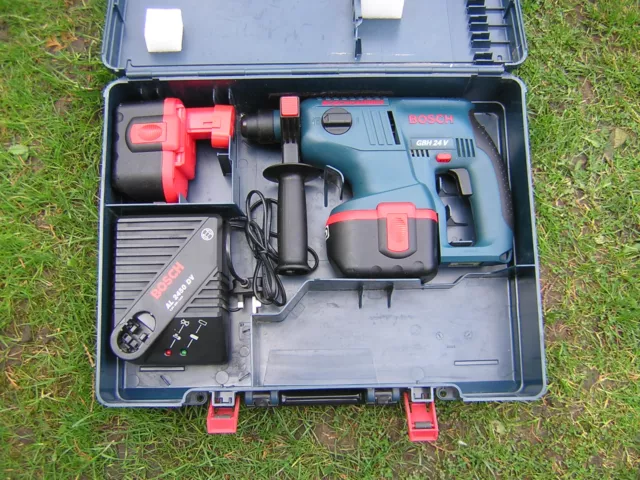 BOSCH GBH 24V 24 VOLT CORDLESS HAMMER DRILL  2 x BATTERIES and  charger vgc