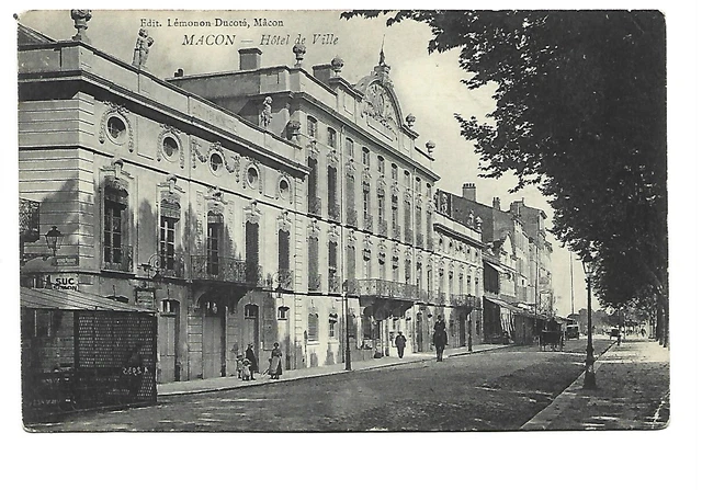 71  Macon  Hotel De Ville