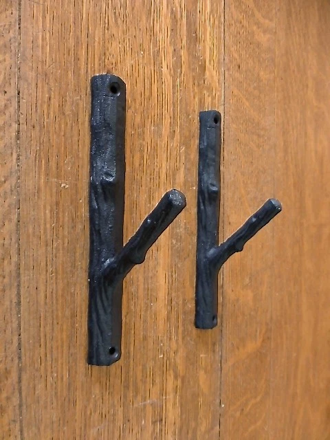 2 Brown 7.5" Tall Tree Trunk Branch Twig Single Wall Hooks Rustic Cast Iron