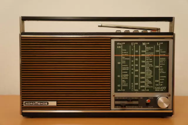 NORDMENDE GALAXY mesa 2200 - Vintage Radio ( Bj.ca 1971 -1972 )