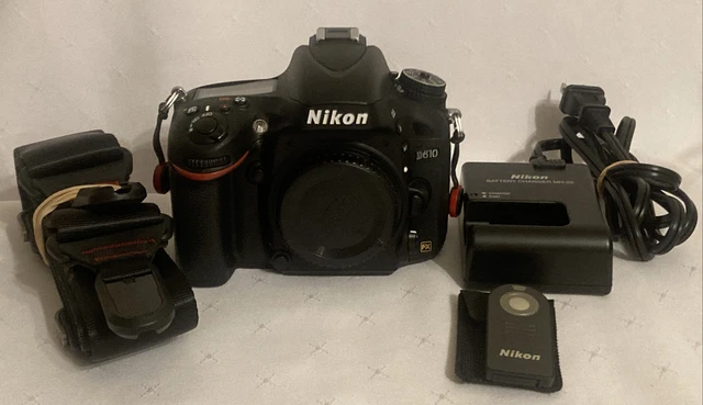 Nikon D610 24.3 MP Digital SLR Camera Charger Remote NICE!! Low Shutter Count!