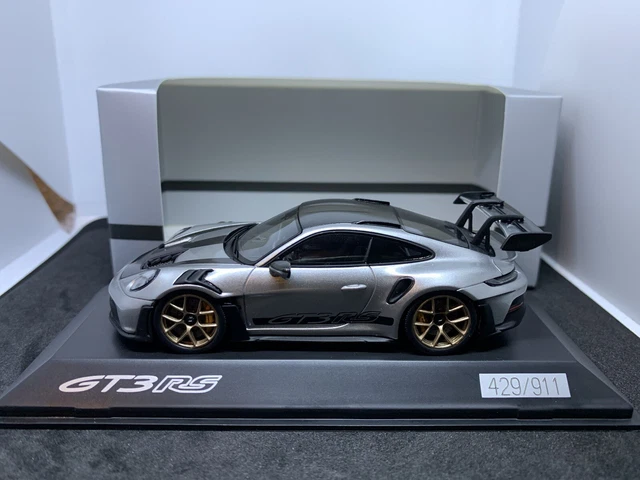 Minichamps 1:43 Porsche 911 Turbo S  993  Année De Construction 1995 Argent Metallique 940069205