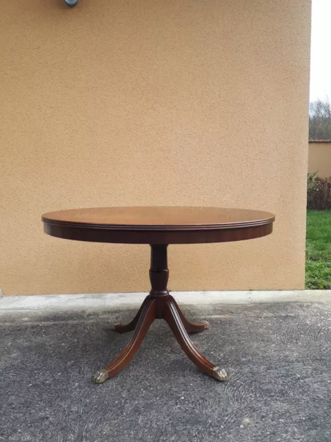 Table ronde anglaise en acajou avec 2 allonges pour 8 personnes