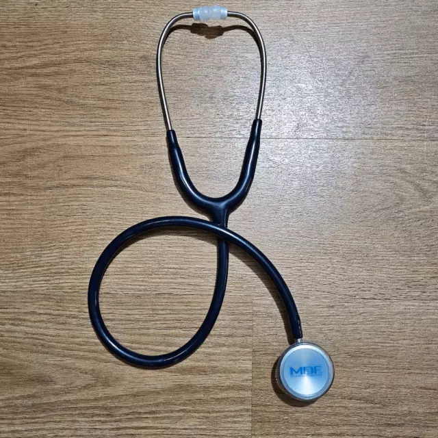 MDF Stethoscope Black Silver Translucent Rotational Diaphragm Excellent Conditio