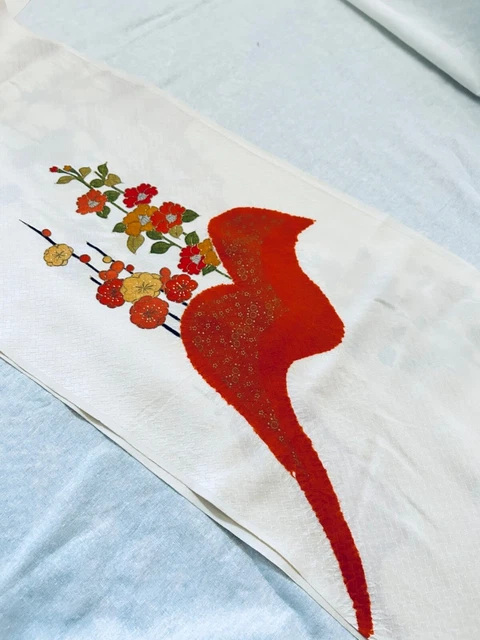 Wonderful silk fabric made by deconstructing a luxurious Japanese party kimono 2