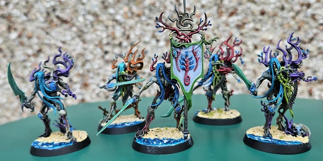Warhammer Age Of Sigmar - Boîte Vanguard : Sylvaneth - 10 Figurines à Assembler (Treelord, Branchwych, Chasseurs...)