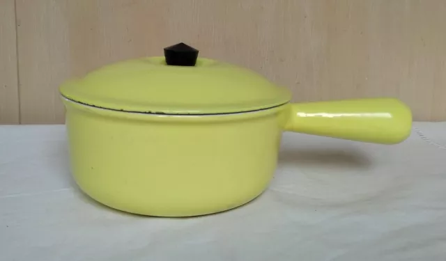 Le Creuset - Casserole couvercle fonte émaillée jaune - vintage 3